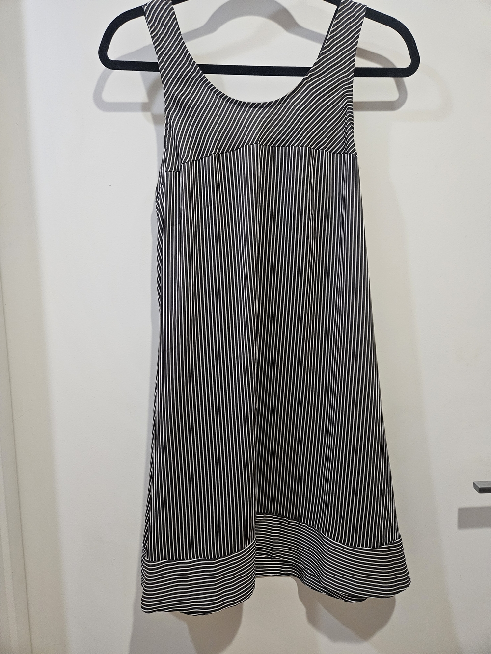 Lou & Grey Black and White Striped Sleeveless Dress